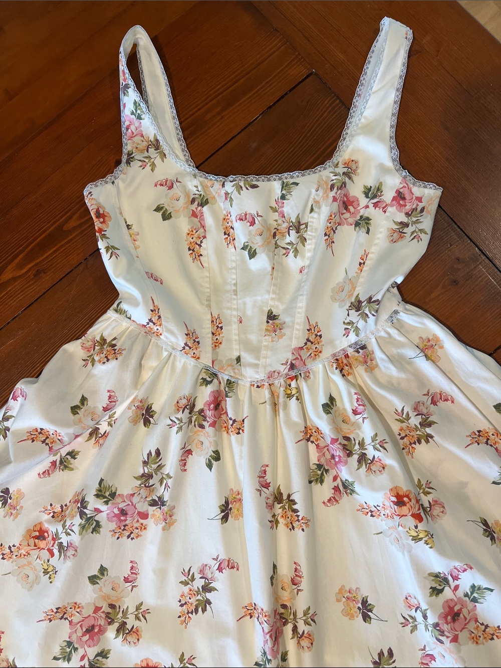 WAYF - Corset Style White Roses Floral Sleeveless Midi Dress - Cotton